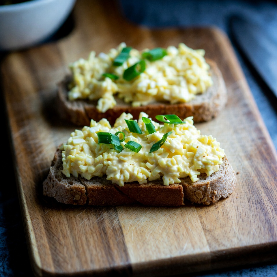 Kanapki z pastą jajeczną Kanapki z pastą jajeczną